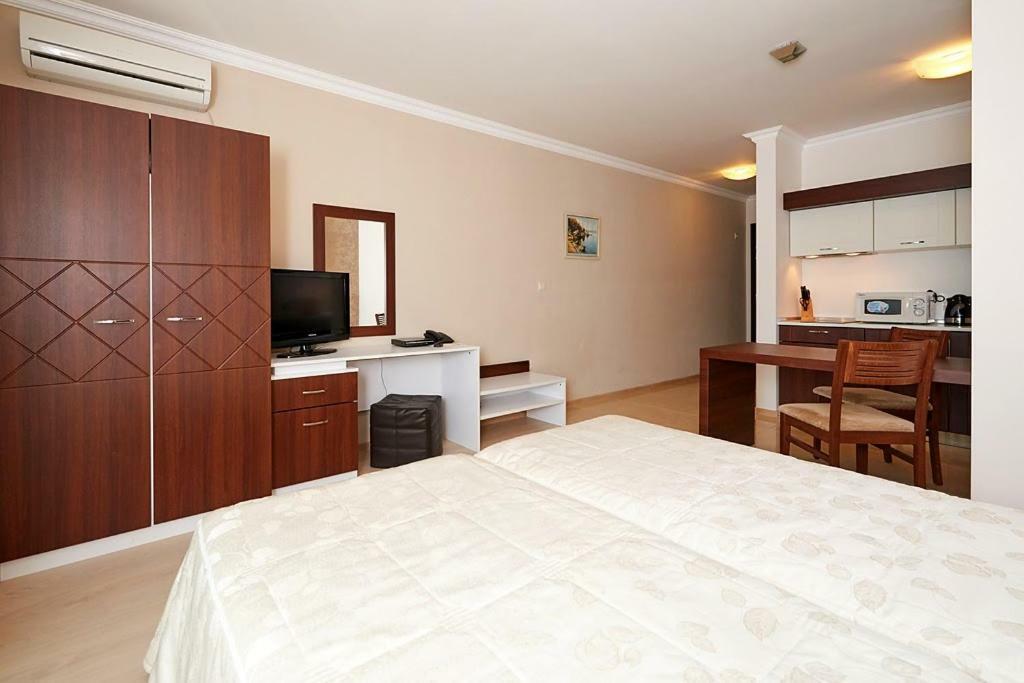 Penelopa Palace Apart Hotel & Spa Pomorie Luaran gambar