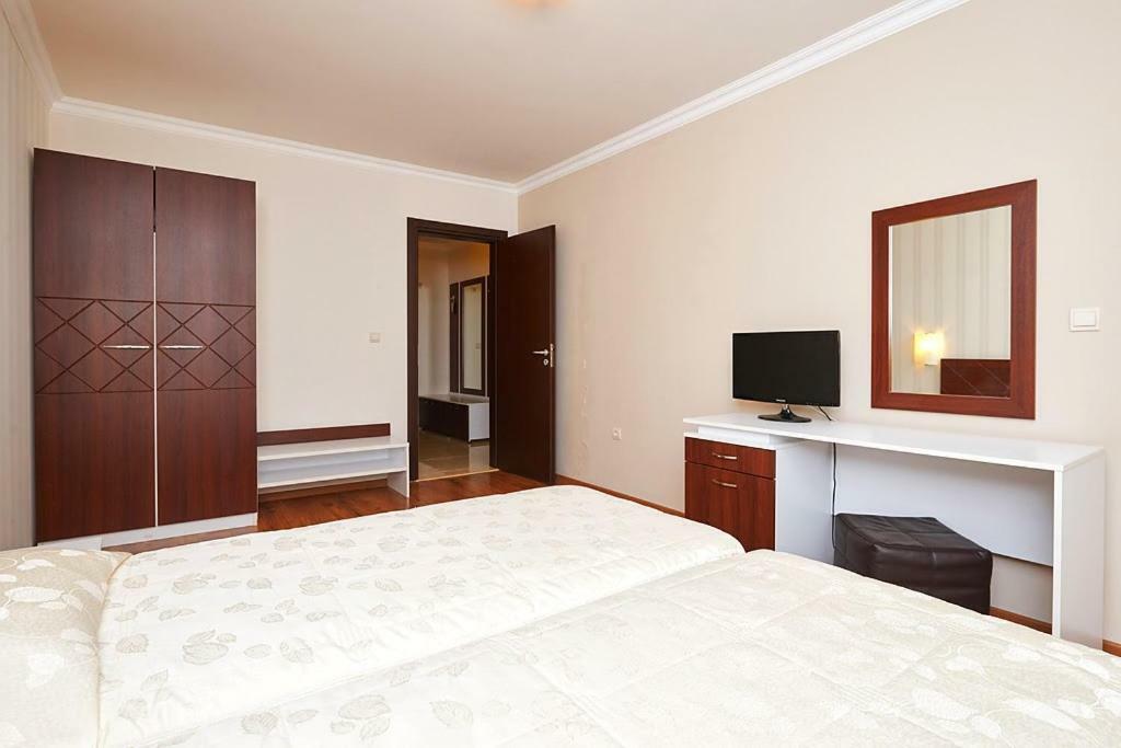 Penelopa Palace Apart Hotel & Spa Pomorie Luaran gambar