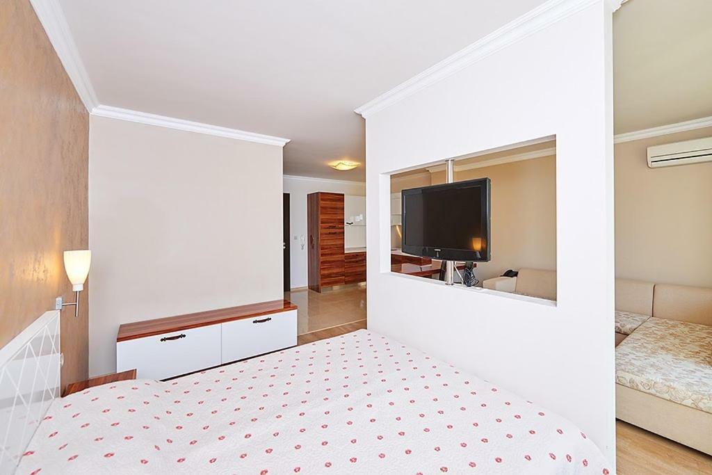 Penelopa Palace Apart Hotel & Spa Pomorie Luaran gambar